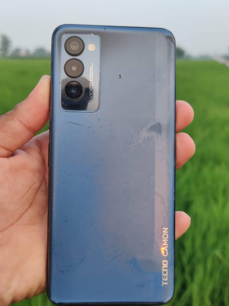 Tecno Camon 18p 0