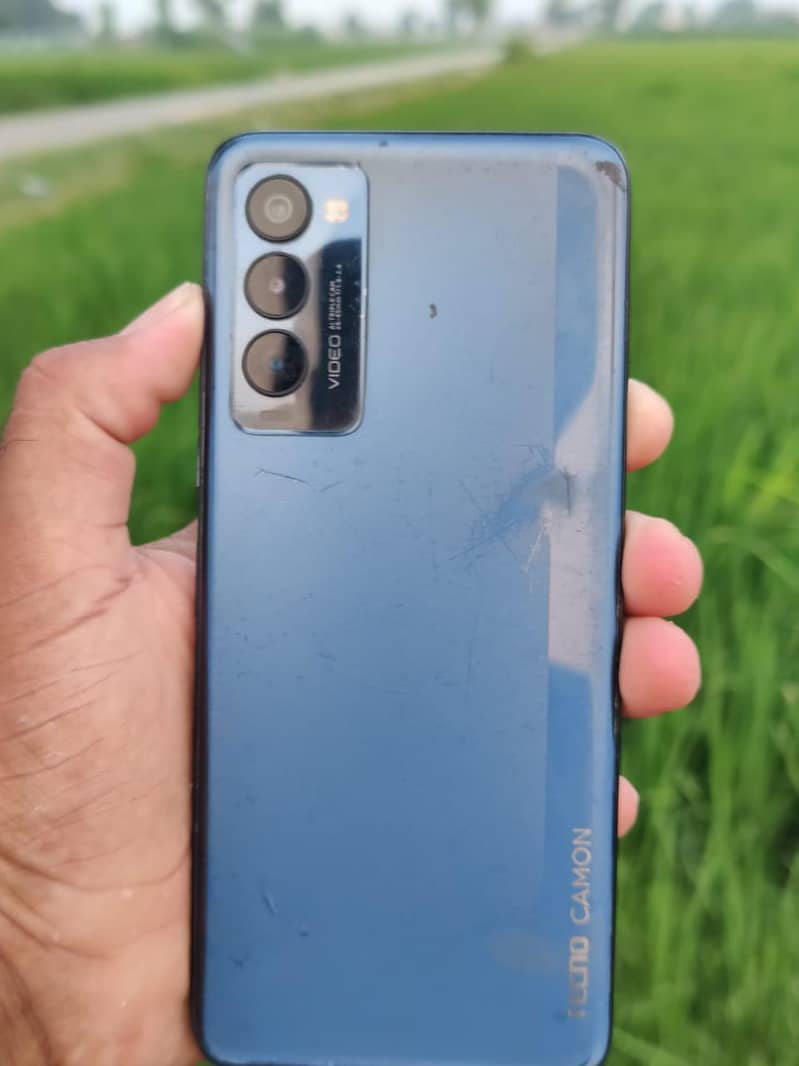 Tecno Camon 18p 4