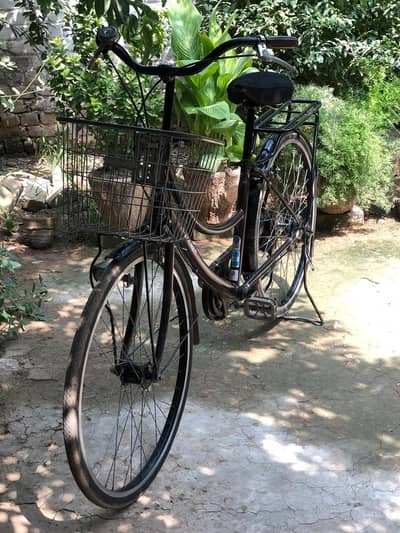 Japanese Imported Bicycle from Dubai Available For urgent Sale 10/10 !