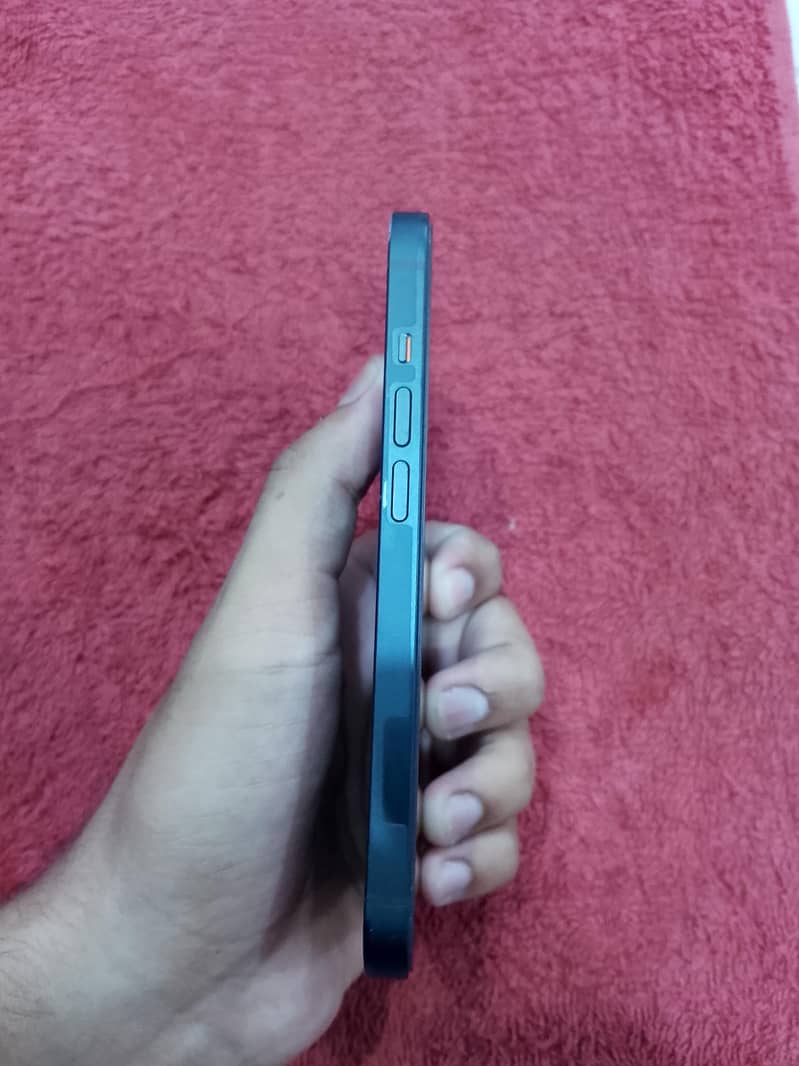 Apple iPhone 14 2