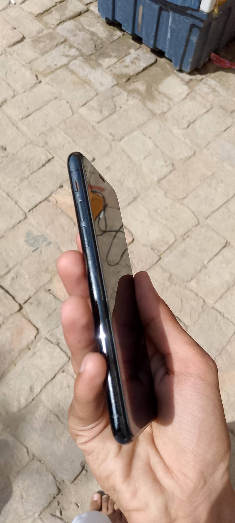 Apple iPhone X 4
