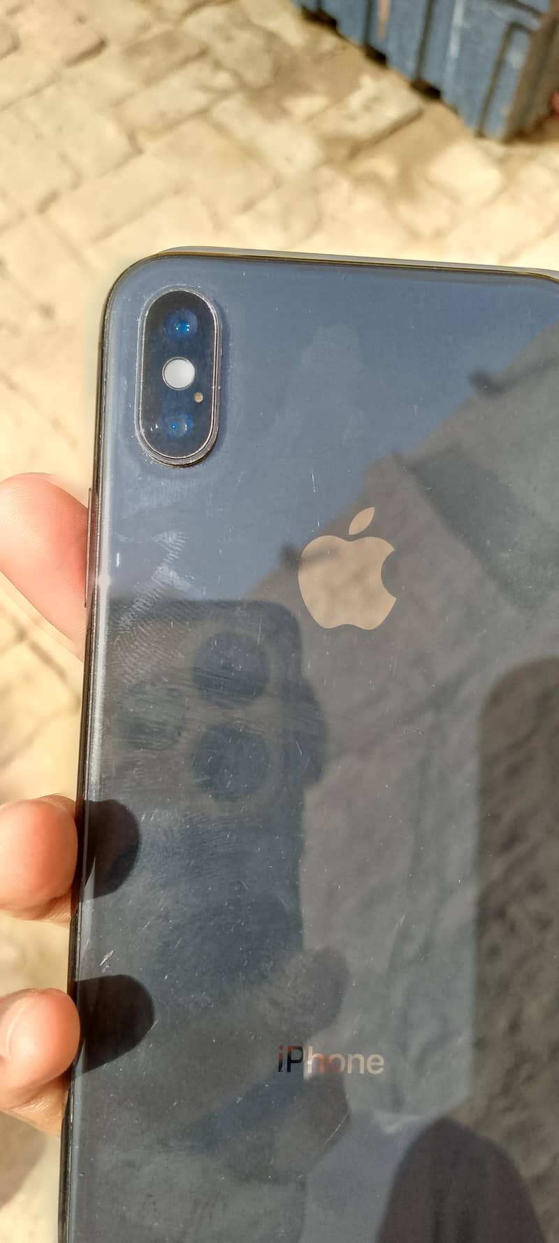 Apple iPhone X 6