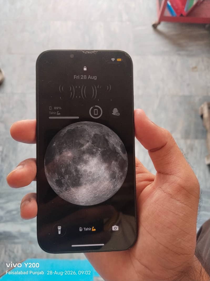 Apple iPhone 13 4
