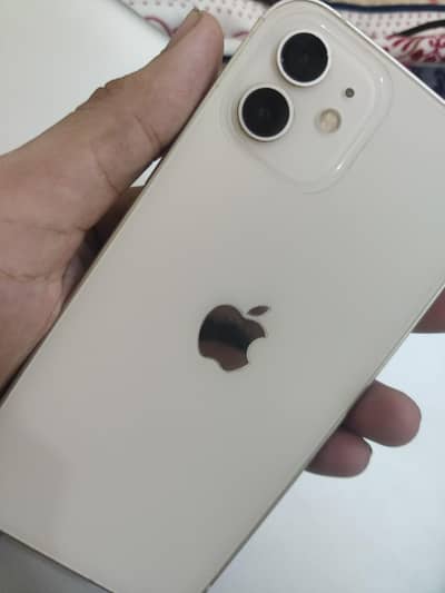 Apple iPhone 12