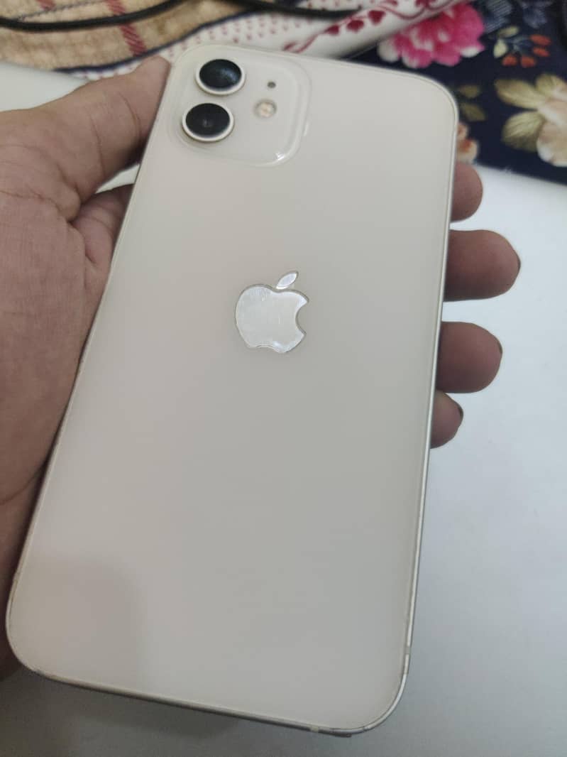 Apple iPhone 12 5