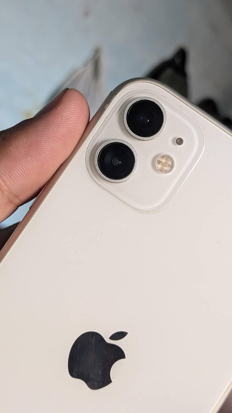 Apple iPhone 11 5