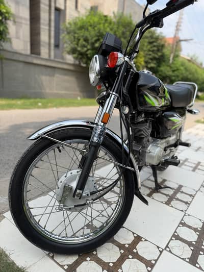 | Honda | CG 125 | Model 2024 | Condiion 10/10 |