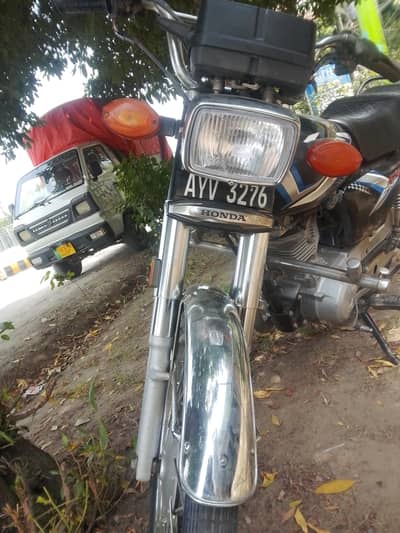 Brand 125 Black color