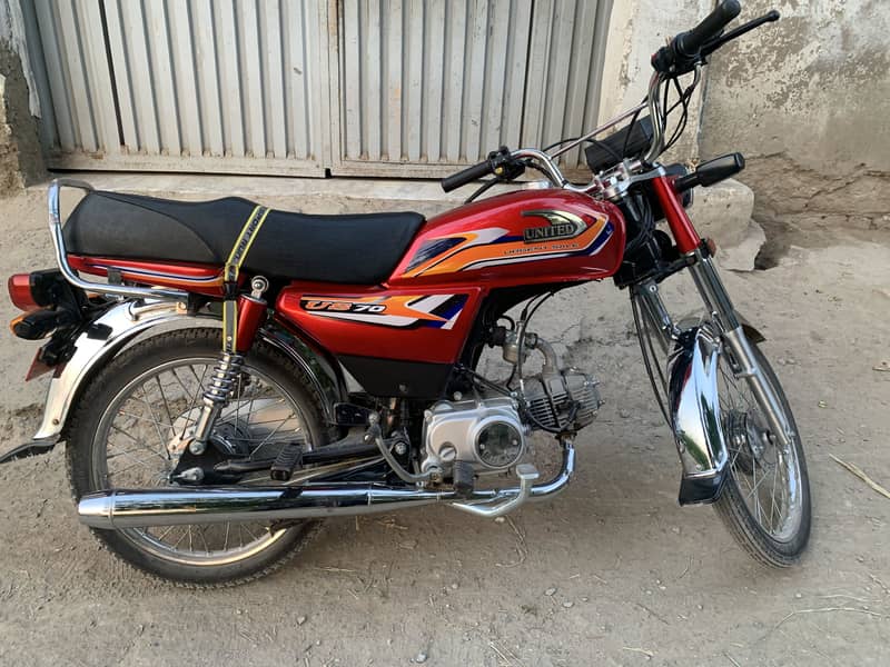 United 70cc 1