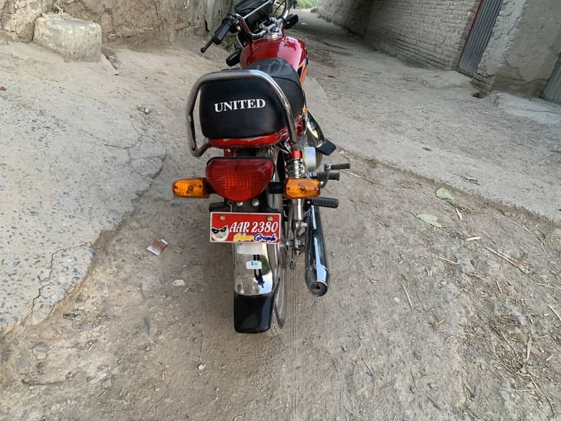 United 70cc 3