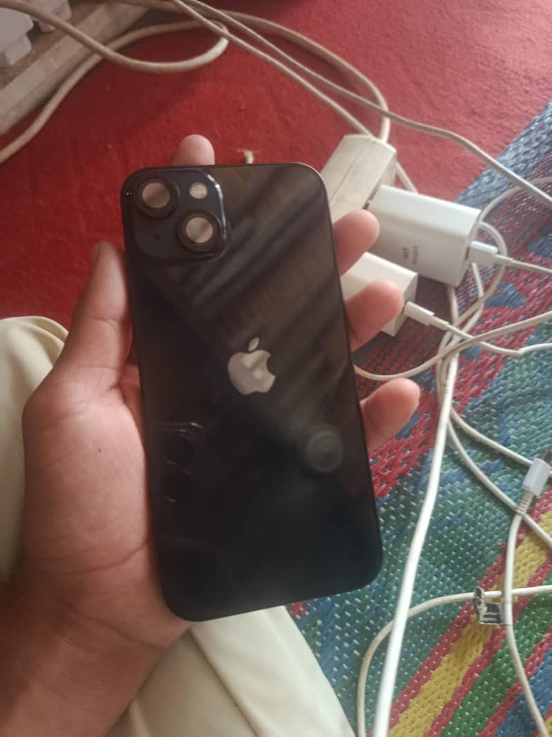 Apple iPhone 13 0