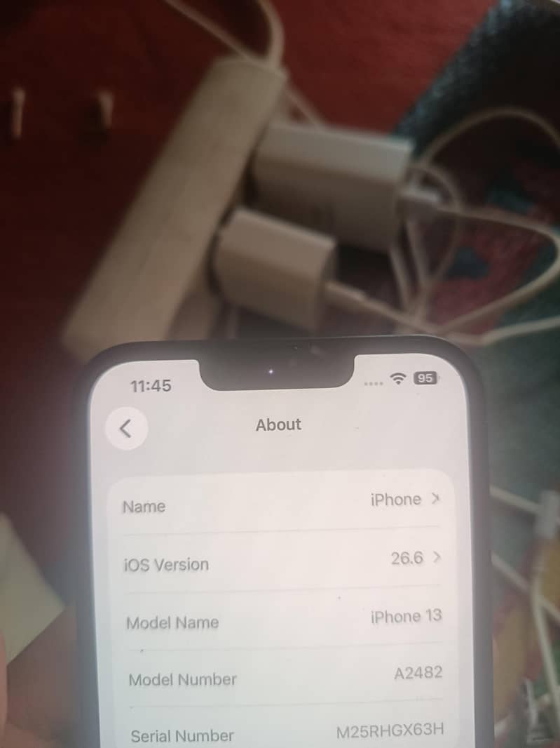 Apple iPhone 13 5
