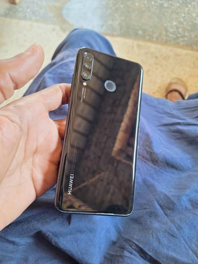 Huawei P30 Lite 4GB 128GB PTA APPROVED 10/10