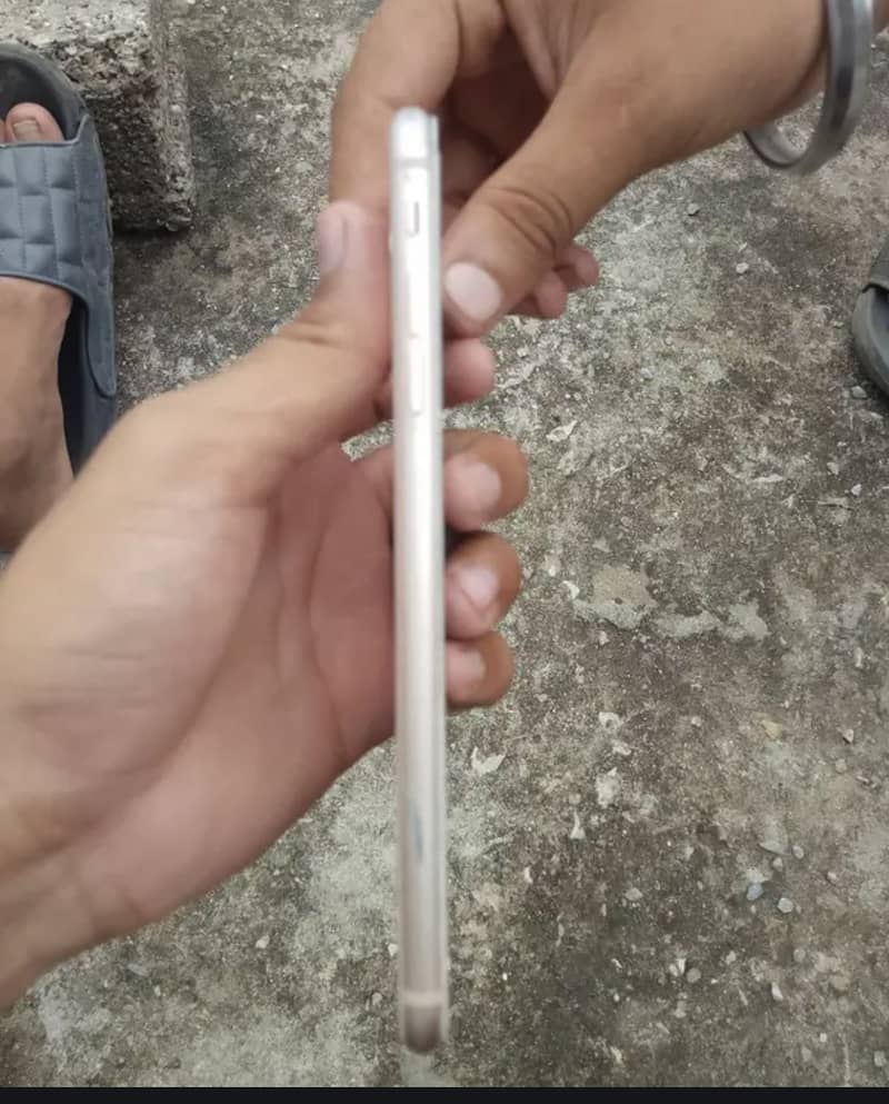 iPhone 8plus non 3