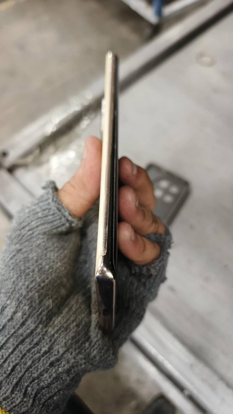 Tecno CAMON 30S 0
