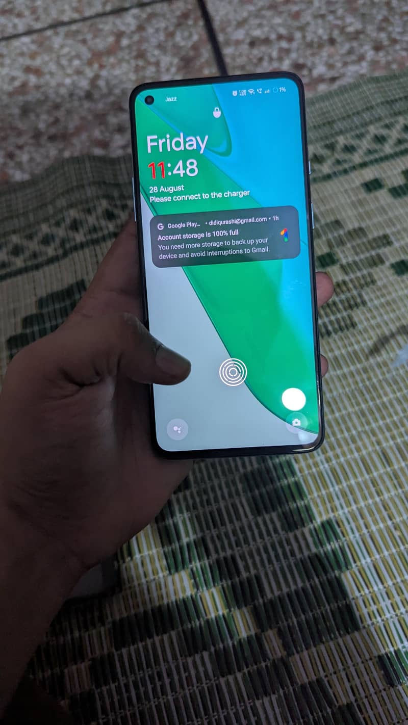 One Plus 9R 1