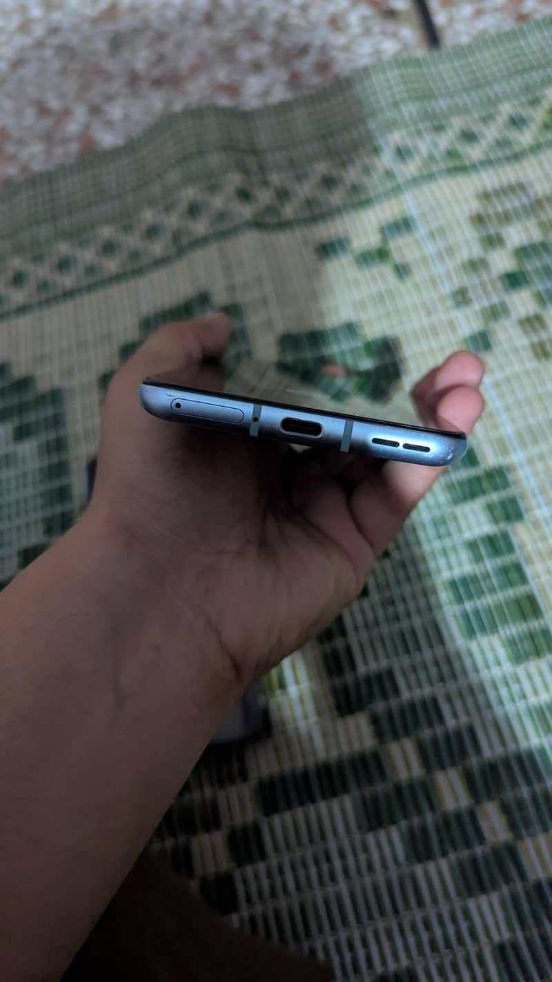 One Plus 9R 3