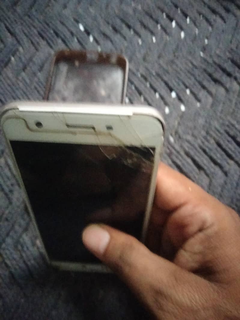 OPPO A57 1