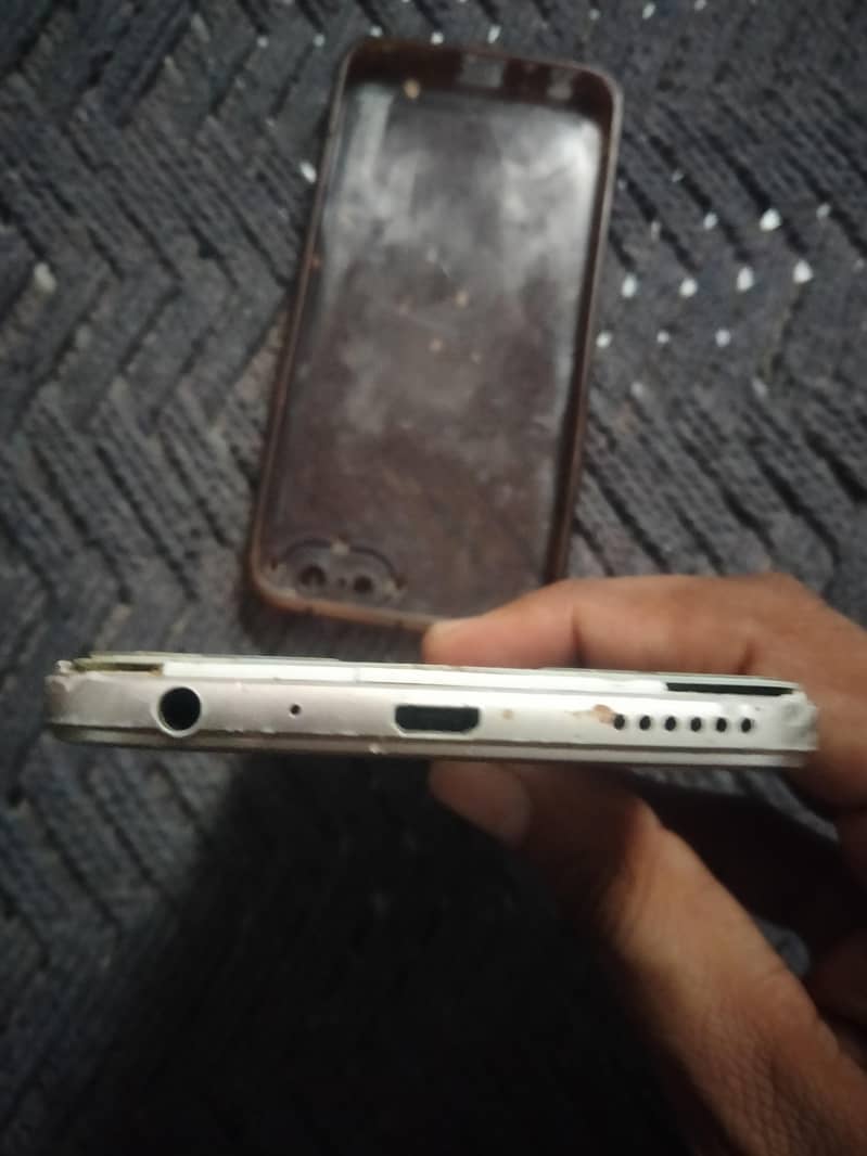 OPPO A57 4