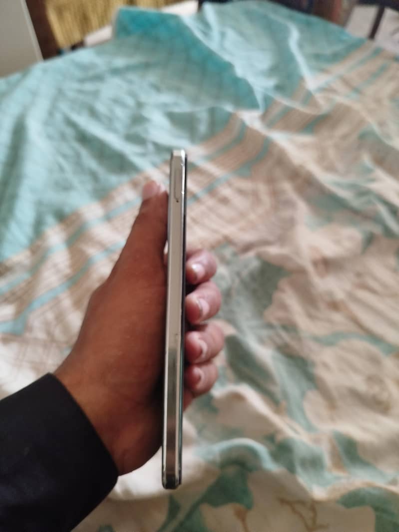Honor 8X 4