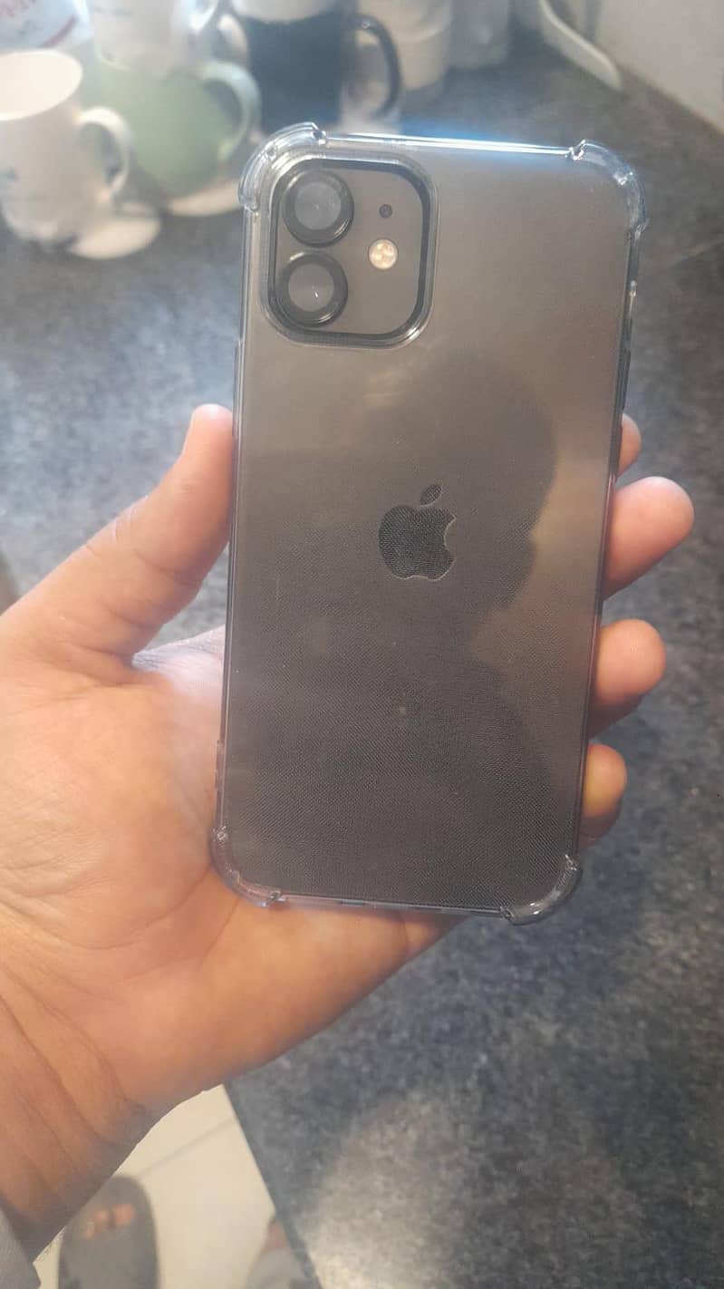 Apple iPhone 12 3