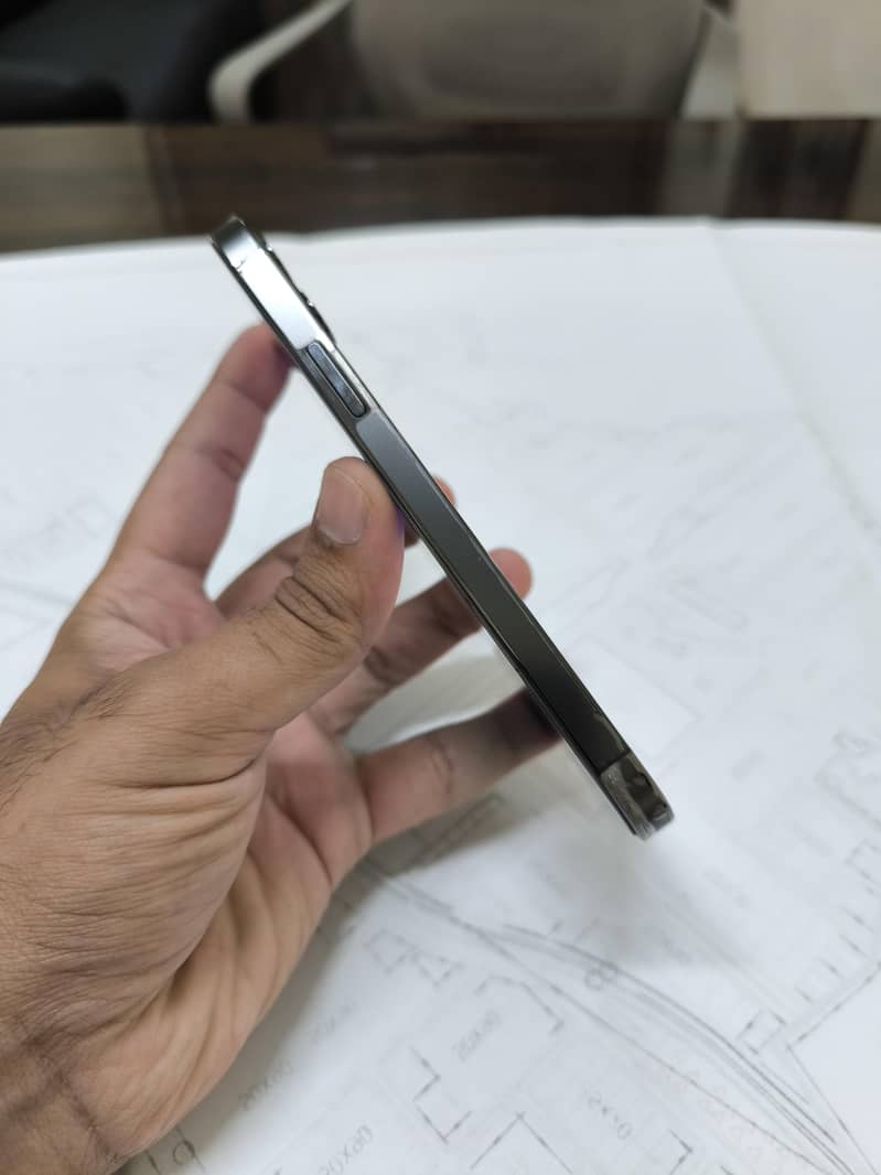 Apple iPhone 12 Pro 3