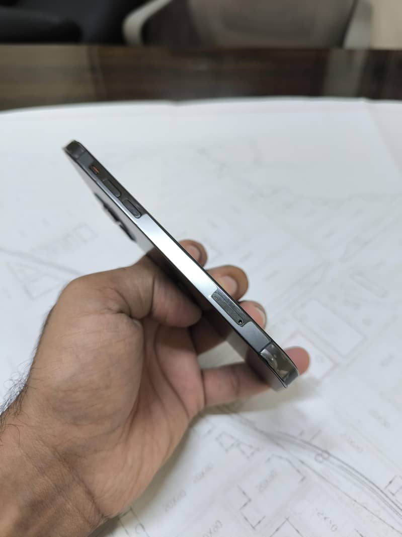 Apple iPhone 12 Pro 4