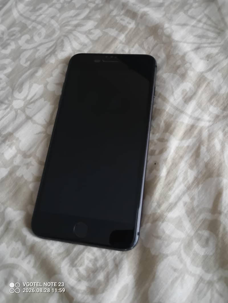 iphone 8 plus 4 non PTA 1