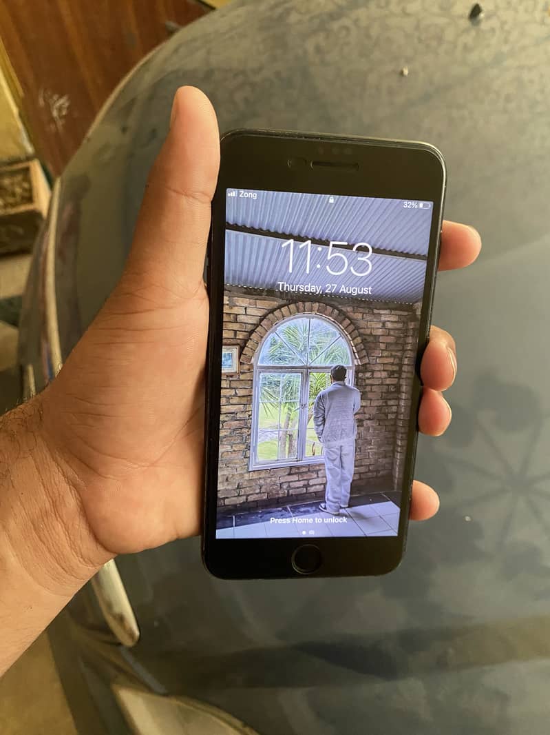 Apple iPhone 7 Plus sim working lifetime 3