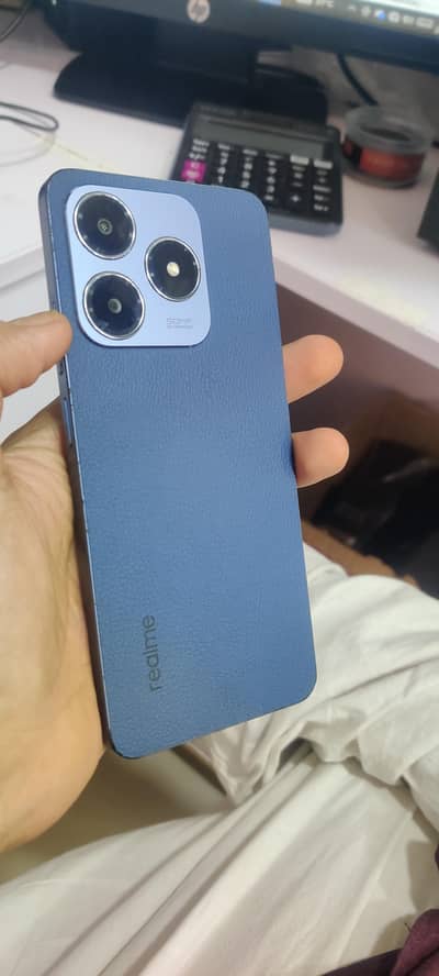 Realme C63