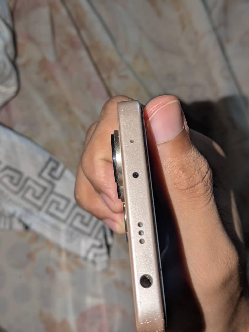 Xiaomi Redmi Note 13 4