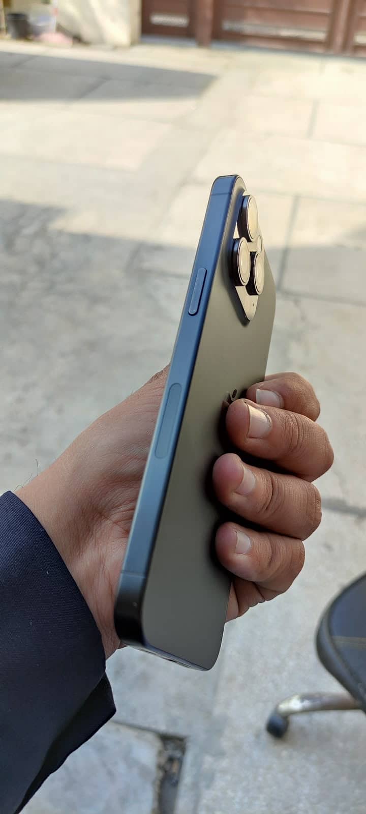 Apple iPhone 15 Pro Max 6