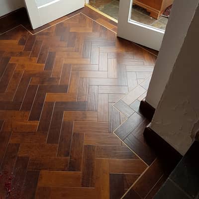 Vinyl floor-Spc floor-Vinyl tiles-Vinyl flooring-Laminated gloos floor