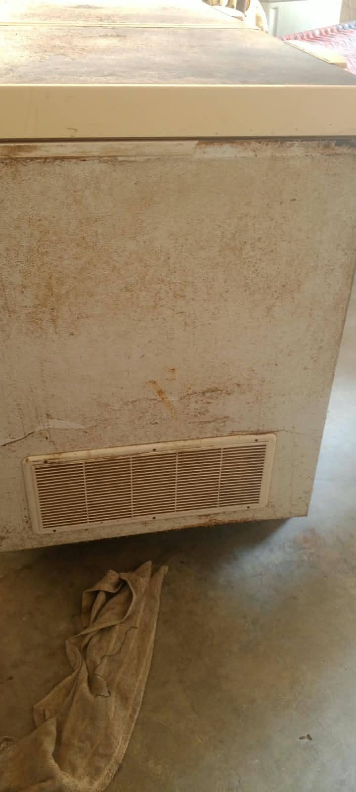 D freezer 0