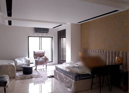Spacious Prime Location Flat Is Available In Gulberg For Rent