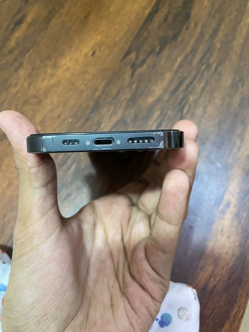 Apple iPhone 13 Pro 4