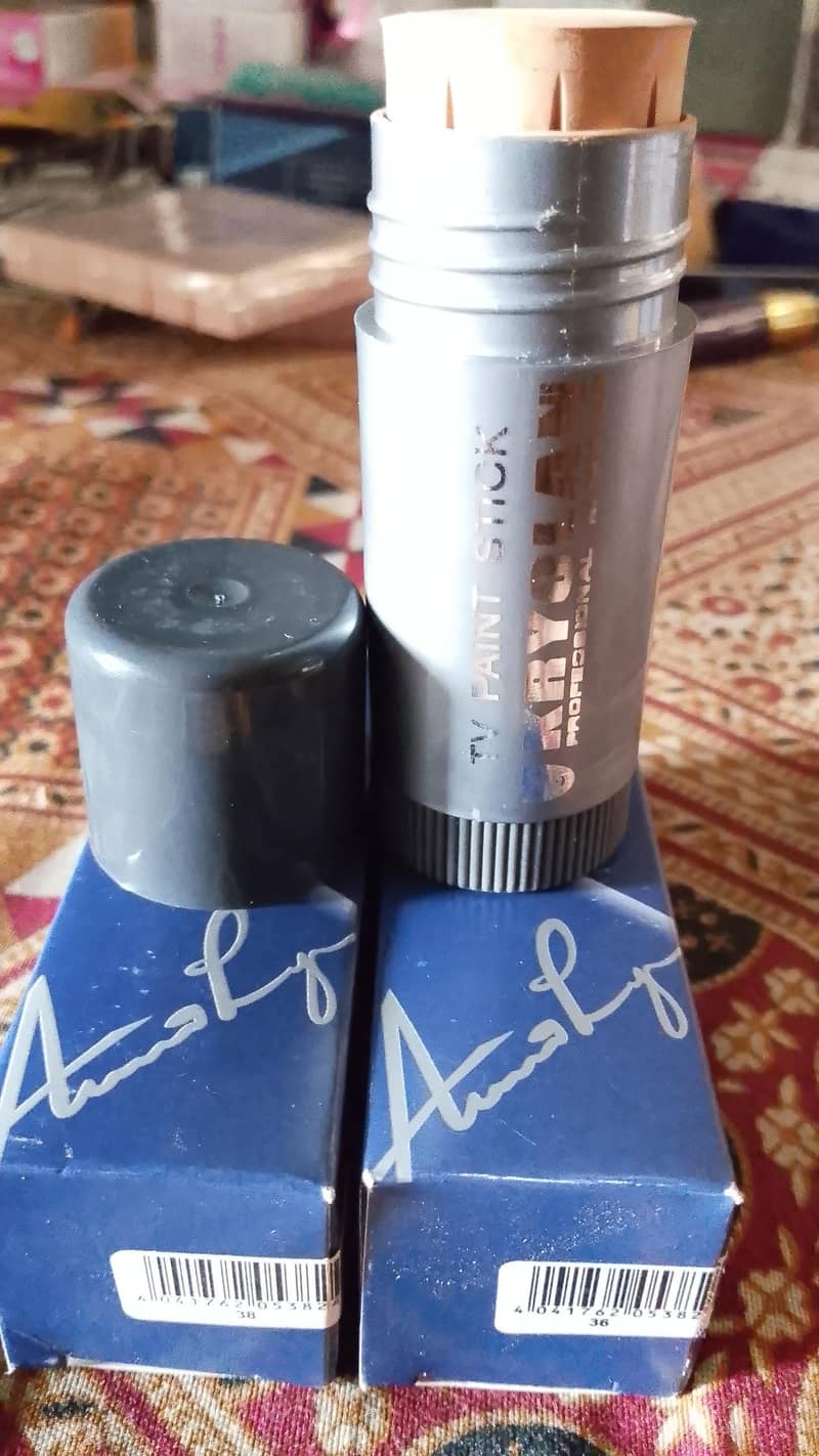 makeup low cost 13