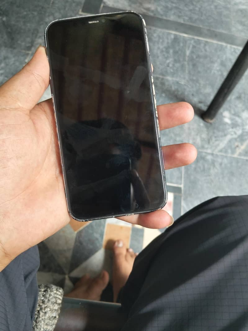 Apple iPhone 11 1