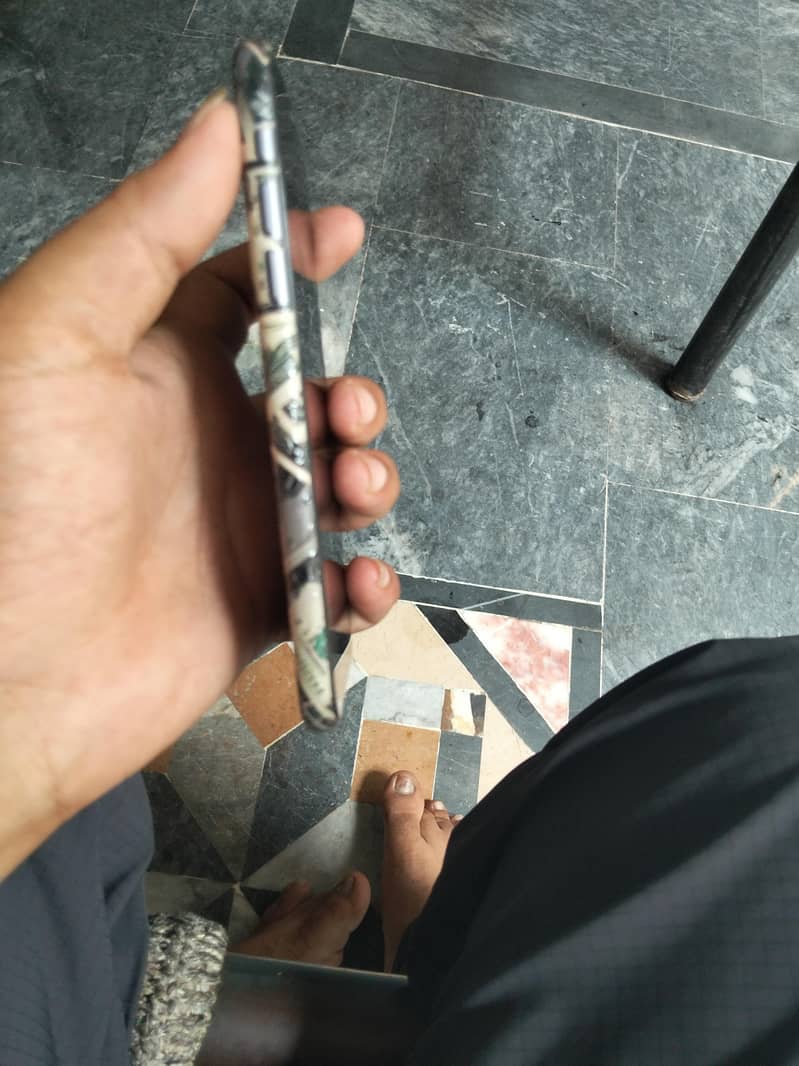 Apple iPhone 11 2