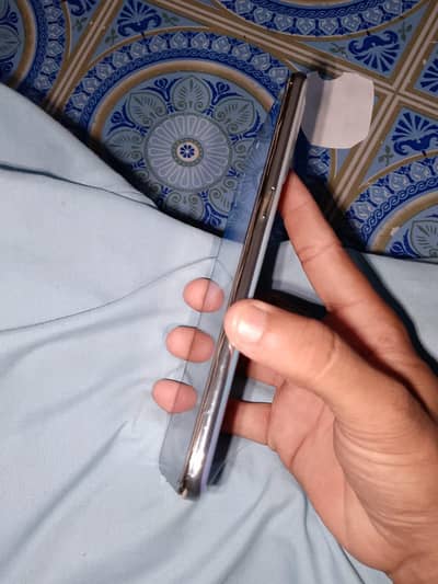 OPPO F15