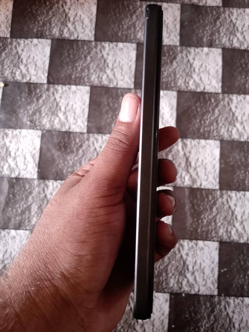 Realme C 85 1