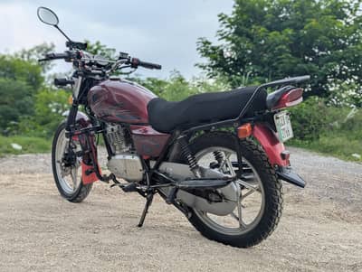 SUZUKI GS 150 SE