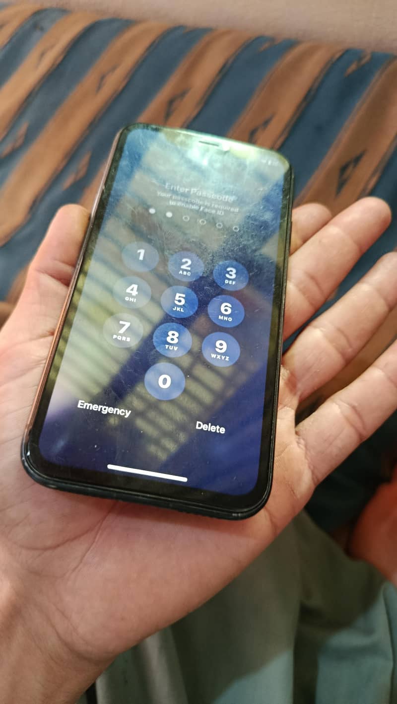 Apple iPhone XR 3