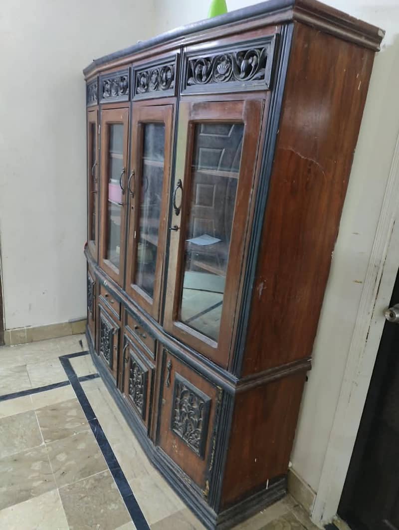 Showcase Divider 0