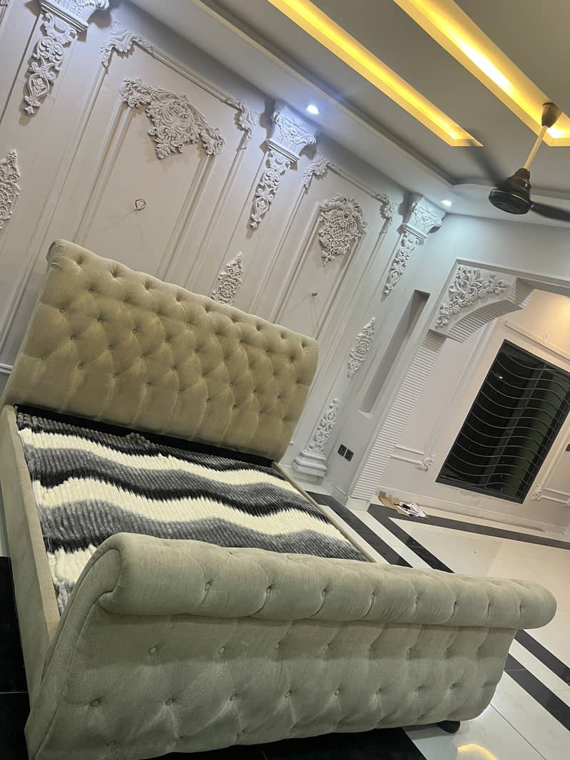 ChenOne king size Bed 0