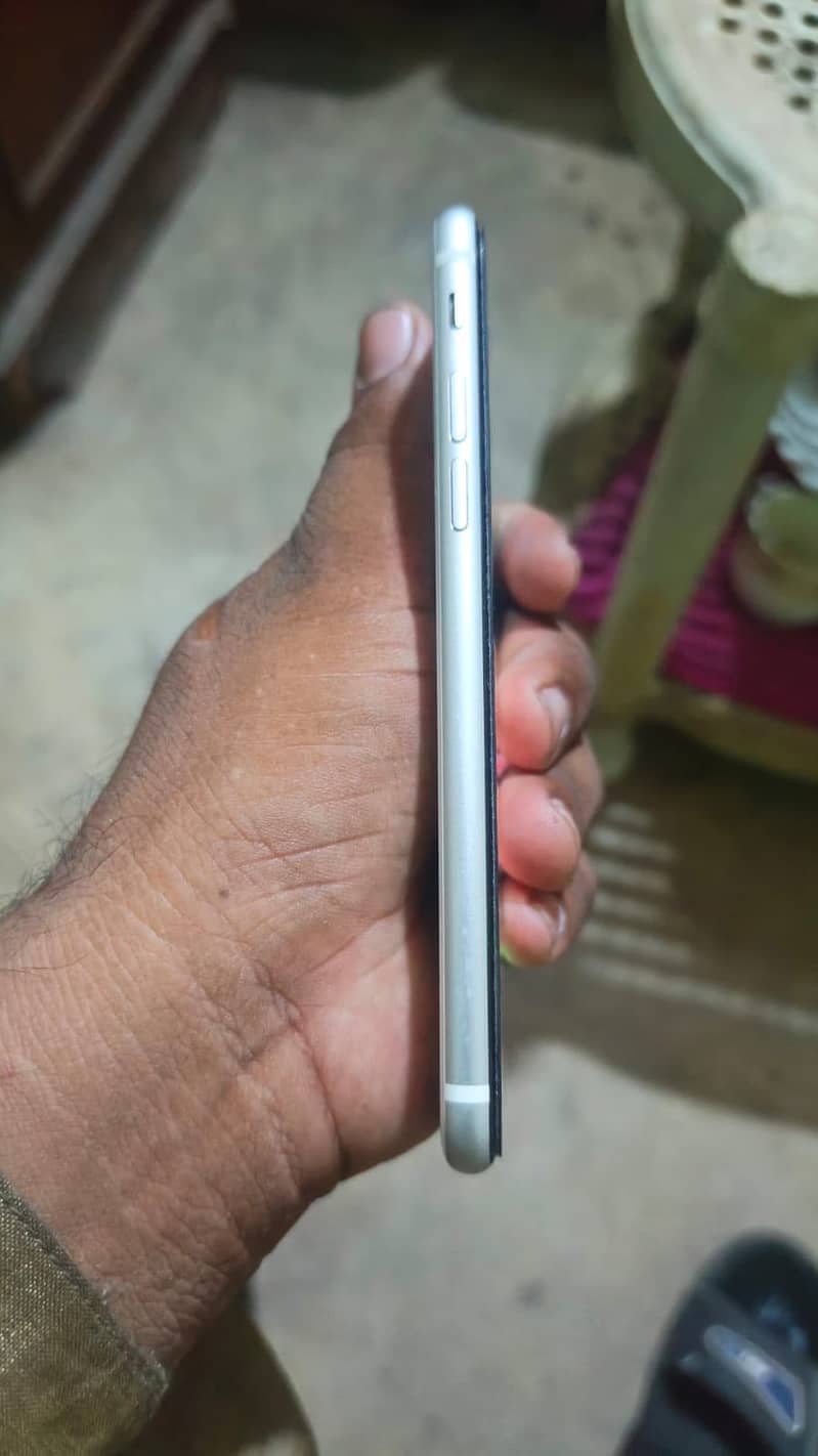 Apple iPhone SE 7
