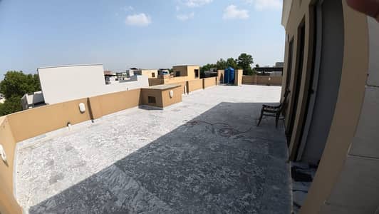 A Well Designed House Is Up For sale In An Ideal Location In Lahore