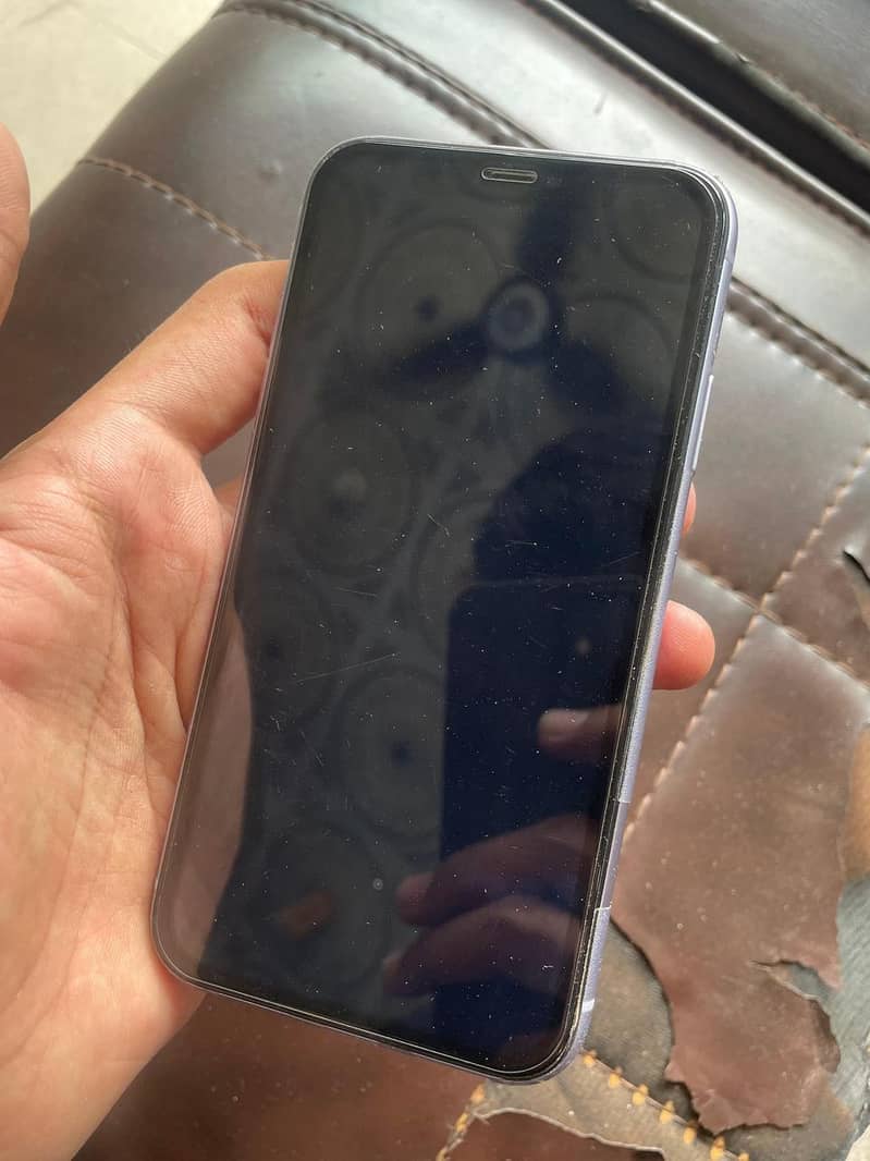 Apple iPhone 11 3