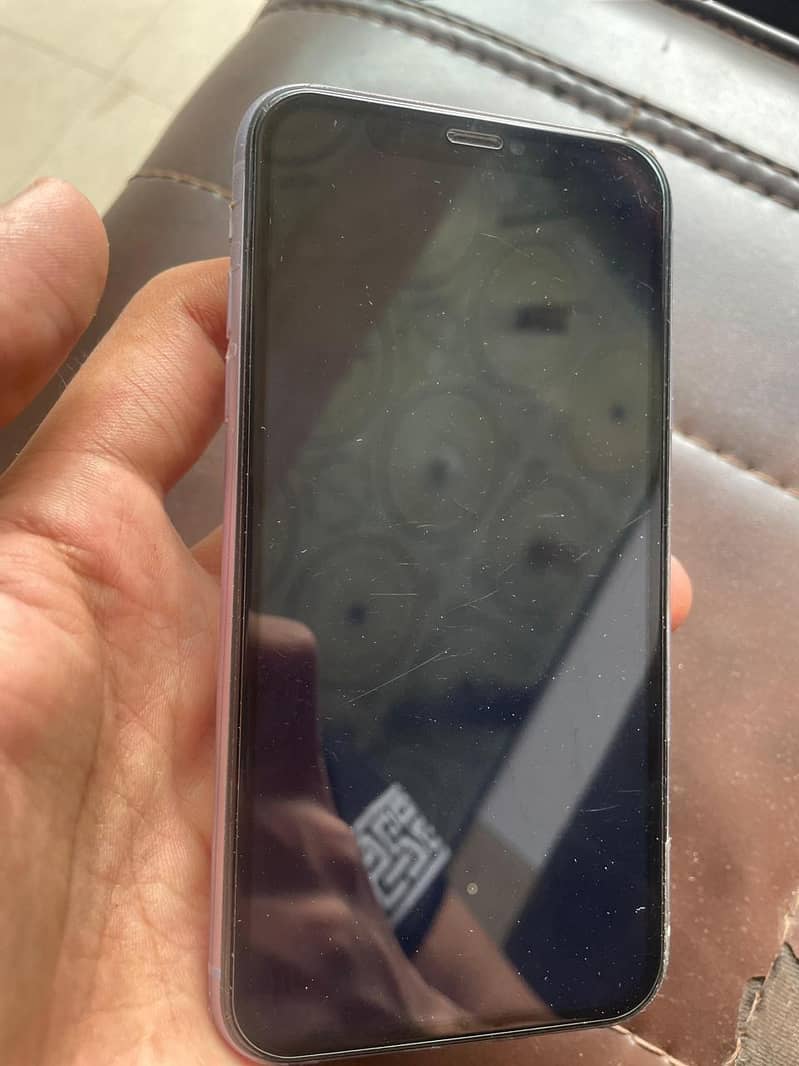 Apple iPhone 11 7