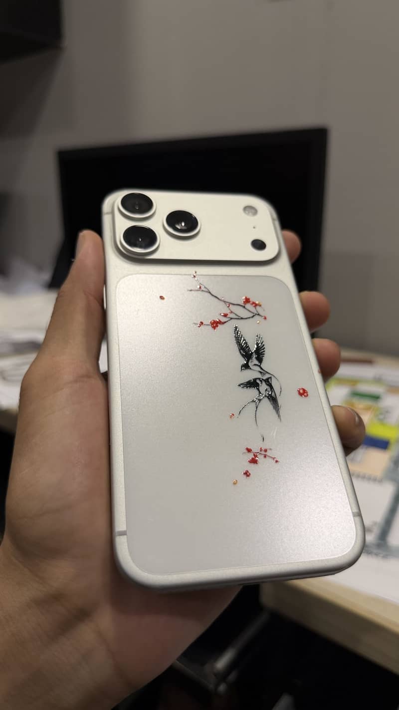 Apple iPhone 17 Pro Max 2